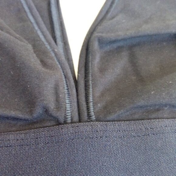 TNA Triangle Style Black Bralette Size L NWOT - Picture 10 of 12